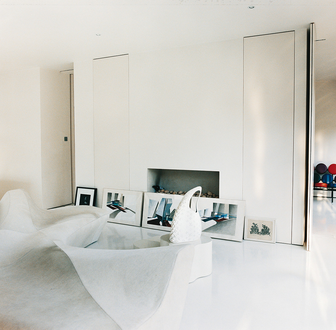 Zaha Hadid's Clerkenwell Penthouse. Courtesy of Architectural Digest, Spain, May 2008. Photograph by Alberto Heraz.